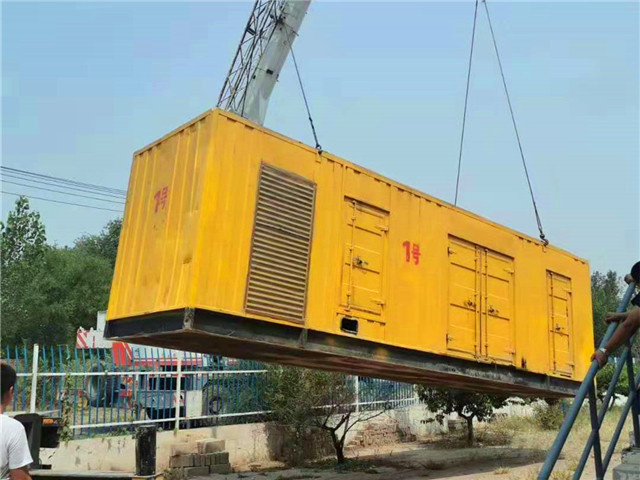 西平300KW柴油发电机组油耗是多少？