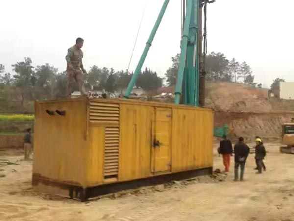 西平如何判断水冷式机油散热器密封件是否需要更换?